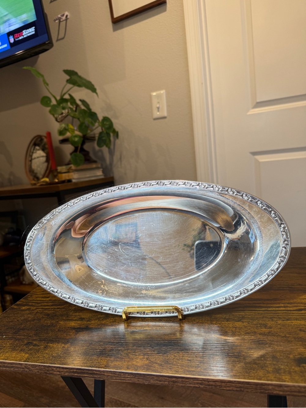 Vintage Oneida Silversmiths Silverplate Oval Serving Platter Tray Floral Rim 14”